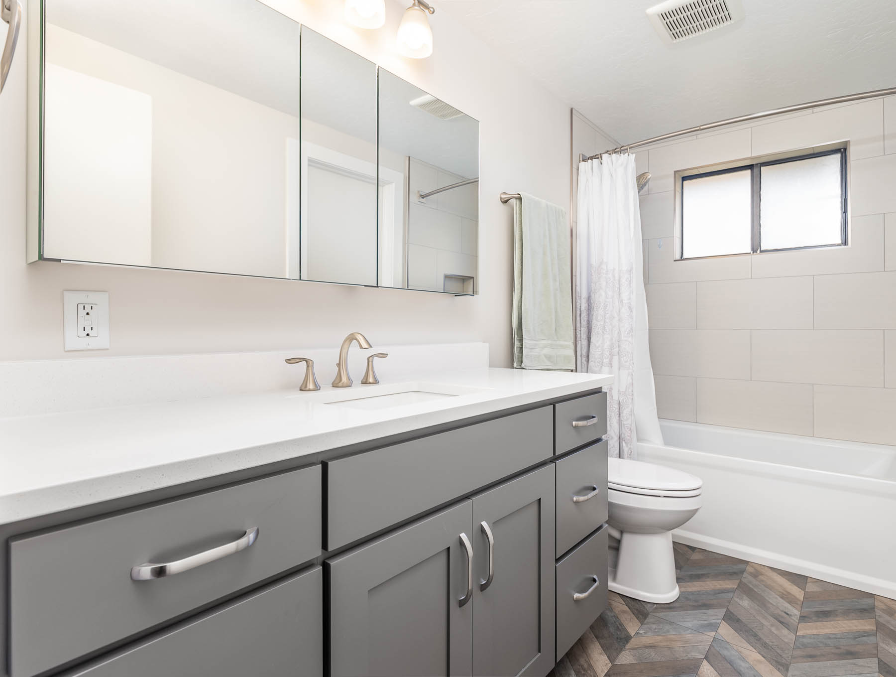 Ogden - Bathroom 2 - 1.jpg